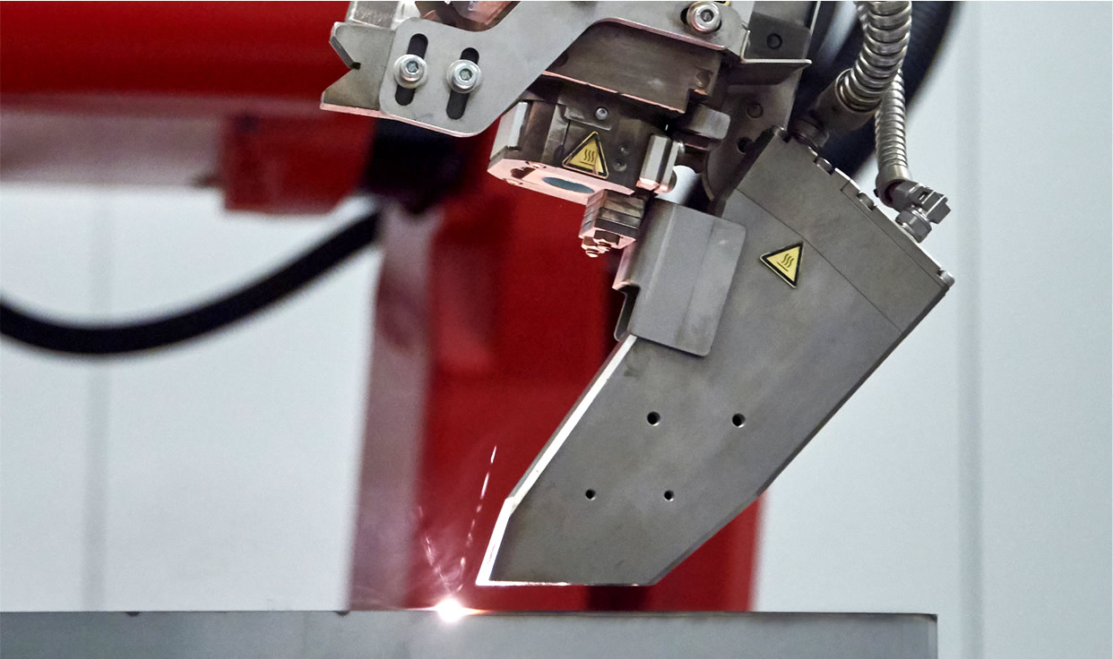 三進化学工業 レーザーロボット 溶接 板金加工 制御盤 操作盤 製作製造 塗装