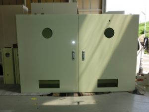 三進化学工業 板金製造加工 板金塗装 制御盤 操作盤 BOX ボックス デスク盤 インバーター盤